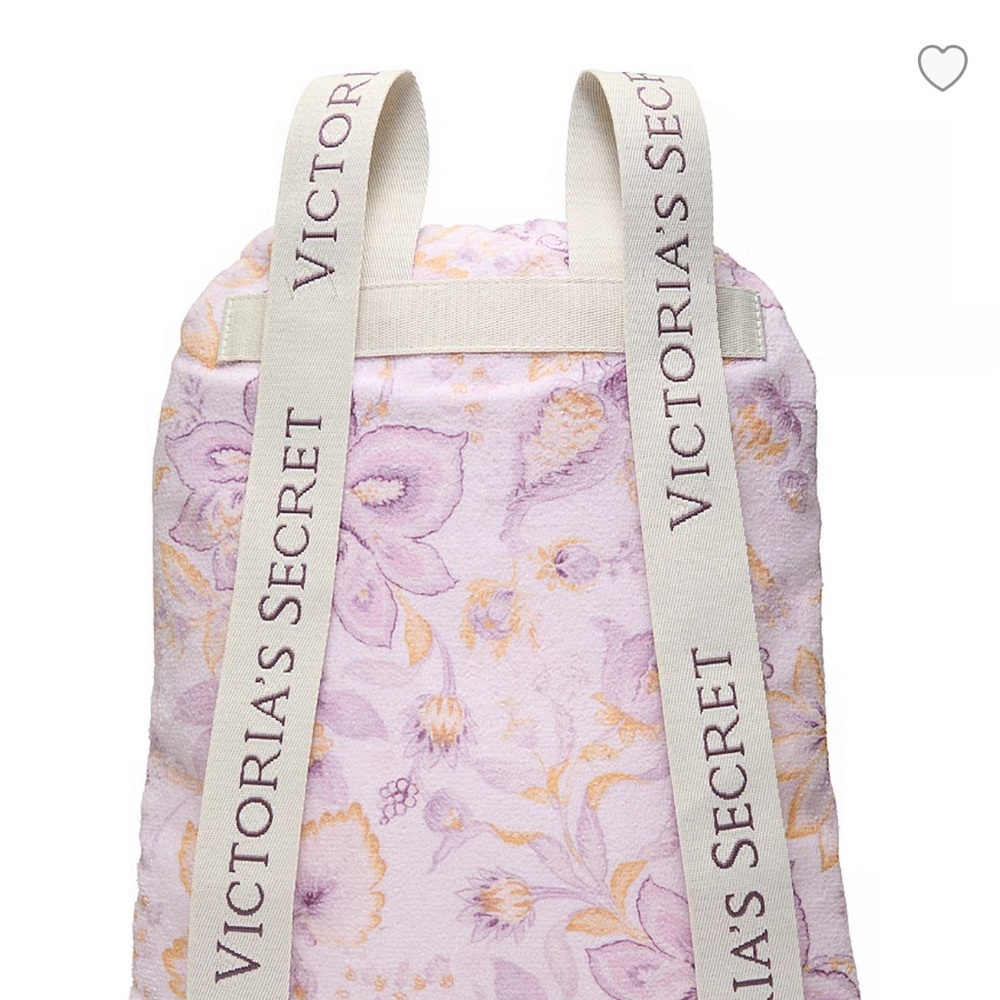 VICTORIA'S SECRET
Packable Beach Blanket